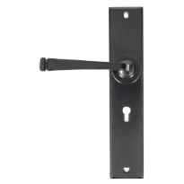 Wardlo deurkruk op schild 241x48mm BB57 smeedijzer zwart